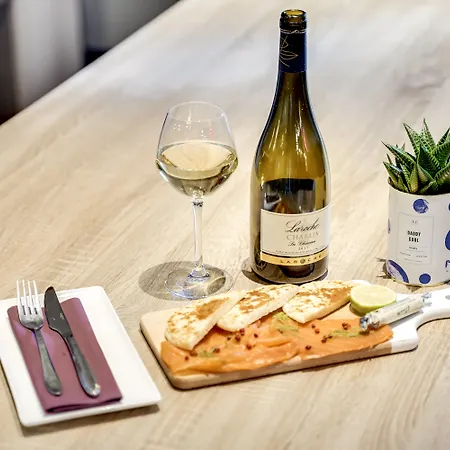 Hotell Mercure Gare De Lyon Tgv 4*