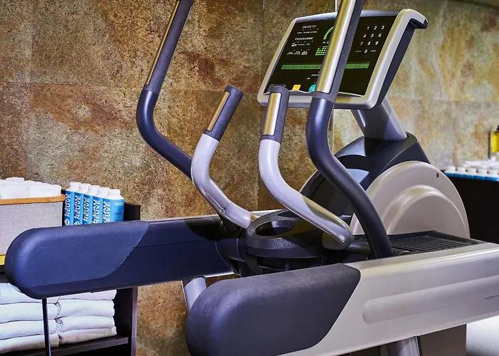 Hotel Mercure Gare De Lyon Tgv 4*